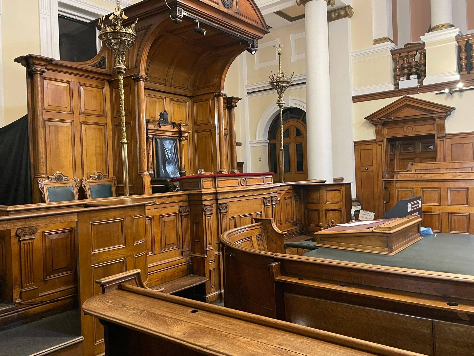 Nottingham’s historic courtroom hosts an investigation into evidence for typical Tudor clothing