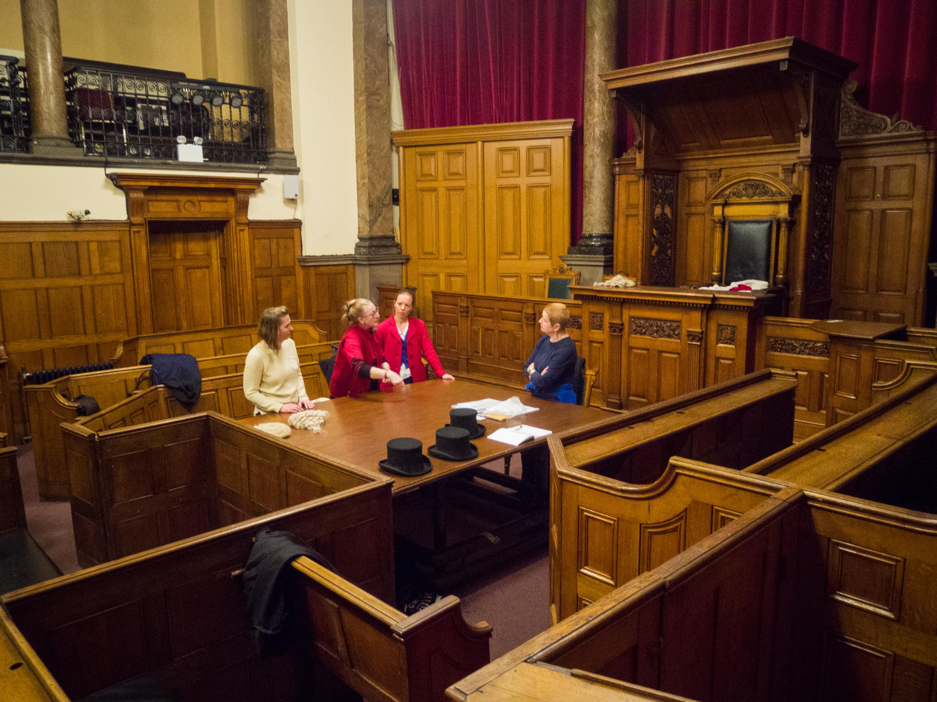 Planning the garment autopsy in the court room